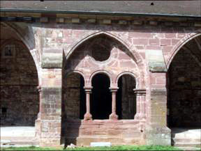 fenestrelles cloitre abbaye de Luxeuil ABB 71